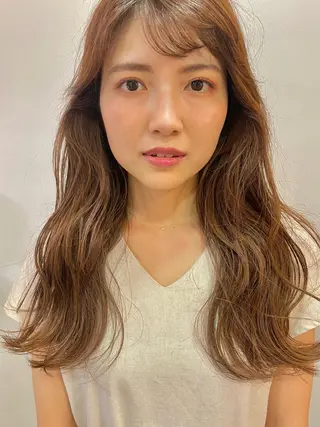 ロング カラー ブリーチなしで透け感 暖色カラーボブaoiのヘアスタイル