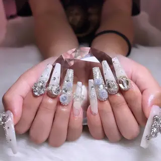 ネイル RE:Bonn所属・salon re:bonnのネイルデザイン