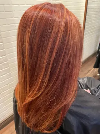 ロング AFLOAT SAYURIのヘアスタイル