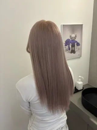 ロング カラー ユラ /ブリーチのヘアスタイル