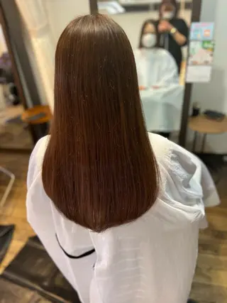 カラー 山田 愛華のヘアスタイル