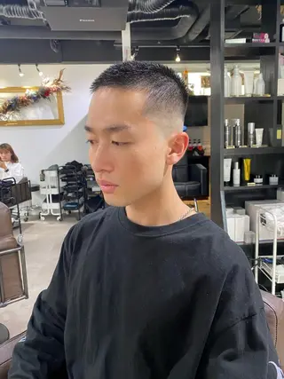 ショート メンズ 山影✨バレイヤージュ ハイライト✨メンズ◎のヘアスタイル