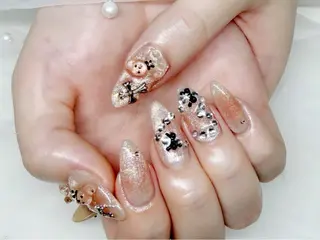 ネイル Natsumi 🦊  Nailのネイルデザイン
