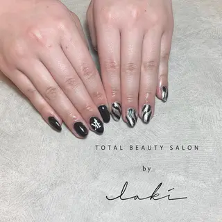 ネイル my&所属・my&_ maimiのネイルデザイン