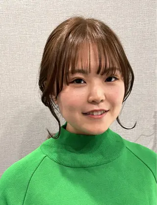 セミロング K Harukaのヘアスタイル