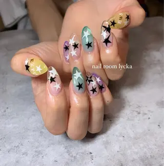 ネイル ﾈｲﾙﾙｰﾑﾘｯｶ 𝐦𝐚𝐲𝐮のネイルデザイン