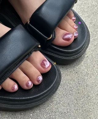 ネイル Sawa ︎︎𓂃⟡.·のネイルデザイン