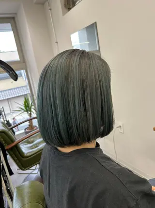 ミディアム カラー SHAFT Ieiriのヘアスタイル