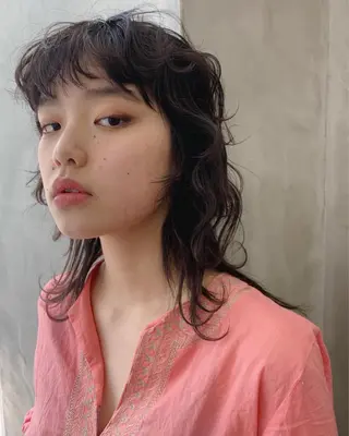 セミロング パーマ ブームボックス所属・🐝ハイトーンカラー hachi🐝のヘアスタイル