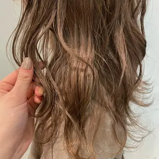 セミロング カラー 🌷韓国レイヤー/艶 カラー🇰🇷amiのヘアスタイル