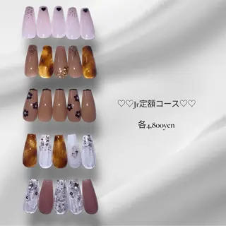 ネイル . JUNのネイルデザイン