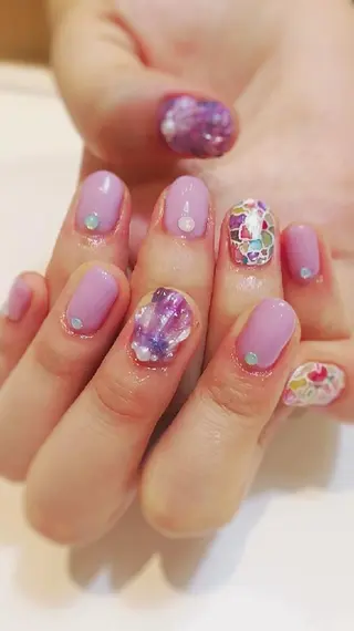 ネイル Director金野 麻衣子のヘアスタイル