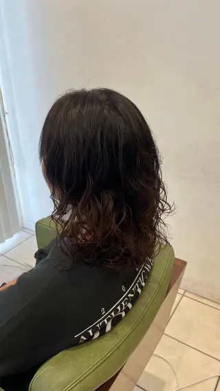ミディアム パーマ ふかや まりかのヘアスタイル