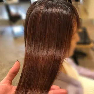 ロング 齋藤 真由のヘアスタイル