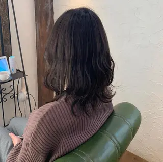 ミディアム LegoHair富田林店所属・築田 泉のヘアスタイル