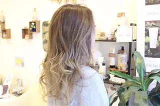 セミロング カラー 松本 美香のヘアスタイル