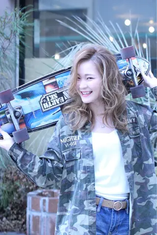 セミロング カラー パーマ le jardin (ルジャルダン)八王子所属・高山 佳大のヘアスタイル