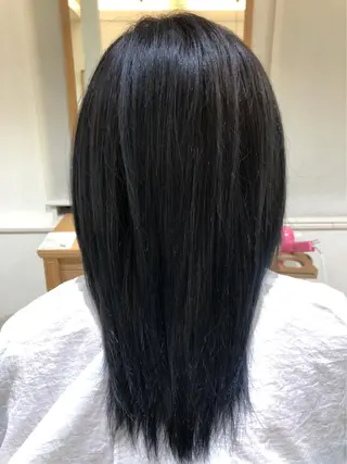 カラー CHIKA Rimのヘアスタイル
