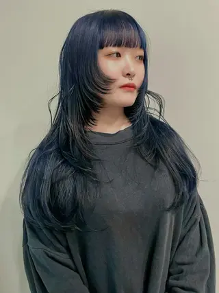 ミディアム カラー SALOWIN所属・ブリーチ✨ ボブ🪢レイヤーのヘアスタイル