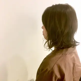 ミディアム カラー しのはら まどかのヘアスタイル