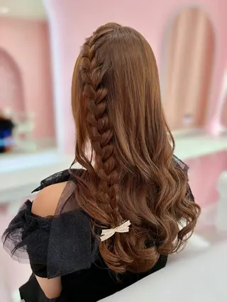 ロング ヘアアレンジ Set Salon Mémoire by miuprierre所属・推し活🪄🩷 川上 佳奈のヘアスタイル