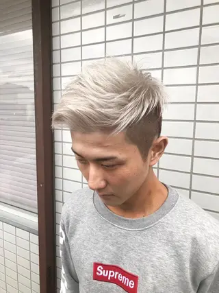 ショート カラー メンズ ⭐️横浜ブリーチ特化 美容師 堤涼⭐️のヘアスタイル