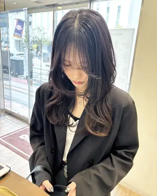 ロング カラー ケアブリーチ 坪井佑樹のヘアスタイル