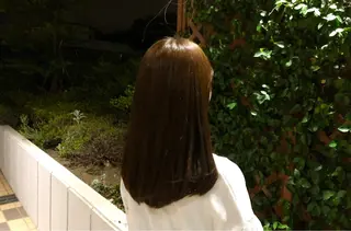 セミロング カラー 髪質改善【縮毛矯正】 美髪ボブを量産する人のヘアスタイル