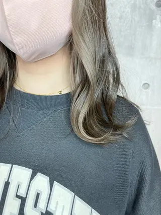 セミロング カラー Felice Erikaのヘアスタイル