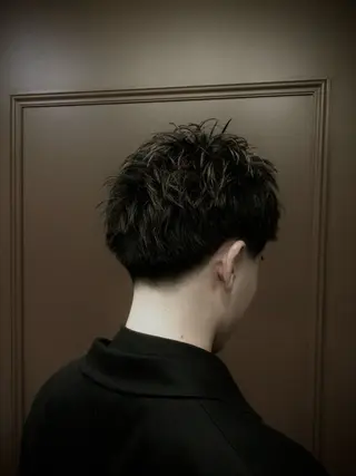 ショート 窪田 力也のヘアスタイル