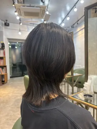 ミディアム MERRY チネンヨシトのヘアスタイル