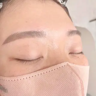 アイブロウ Paulele. 副店長Mizukiのマツエク・マツパデザイン