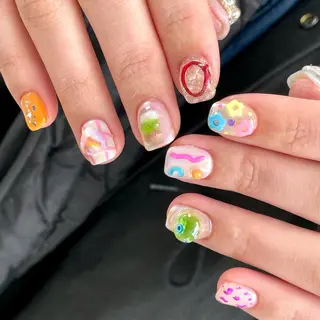 ショート m kaori𓃟のネイルデザイン