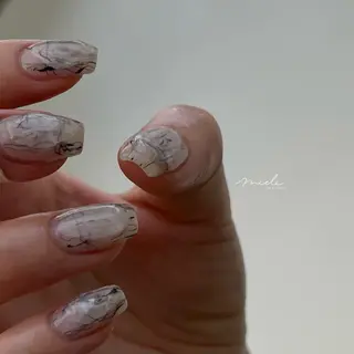 ネイル miele【ミエレ】 シンプル一癖のネイルデザイン