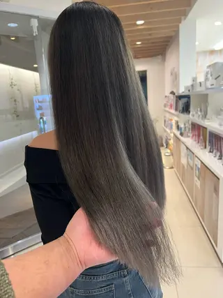 ロング カラー 髪質改善／透明感 NAKAIEのヘアスタイル