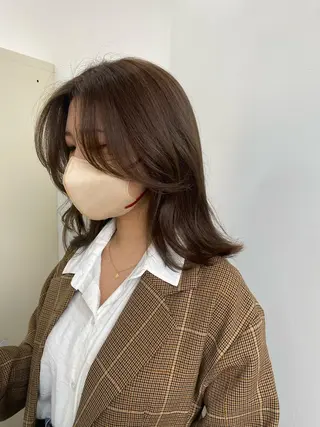 セミロング カラー ヒラノホナミ 🫧髪質改善🫧のヘアスタイル