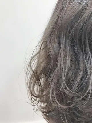 カラー セミロング 丁寧な技術が評判！ nao.c 田原台店のヘアスタイル