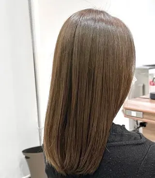 セミロング カラー 中村 楓のヘアスタイル