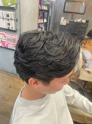 パーマ メンズ 羽山 笑夢のヘアスタイル