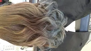 カラー 大久保 隆蔵のヘアスタイル