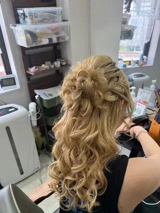 ロング ヘアアレンジ 山室 敬義のヘアスタイル