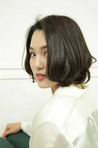 ミディアム カラー 髪質改善/縮毛矯正 /ブリーチ矯正/岡部のヘアスタイル