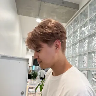 カラー メンズ ミルクティーベージュ /sara💛のヘアスタイル