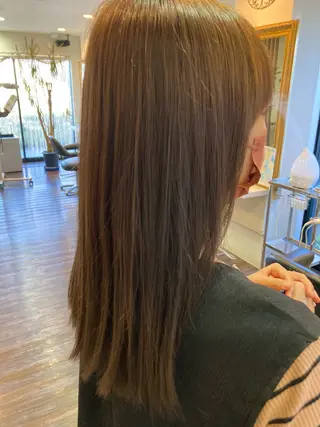 ロング カラー 深谷 真見のヘアスタイル