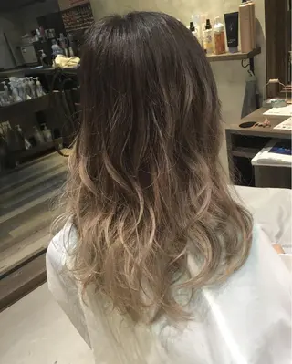 ロング 國村 優のヘアスタイル
