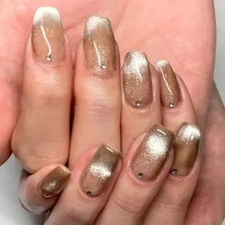 ネイル VOGUE ×SWANのネイルデザイン