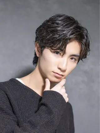 ショート カラー パーマ メンズ 【センターパート/ マッシュ】ryokaのヘアスタイル