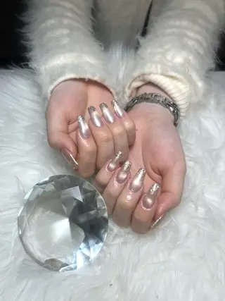 ネイル 井尻 紗菜のネイルデザイン