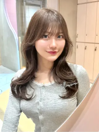 セミロング カラー 大宮レイヤーカット ハッシュ　柏崎颯刀のヘアスタイル