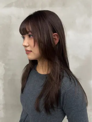 ロング レイヤーカット 🫒natsuのヘアスタイル